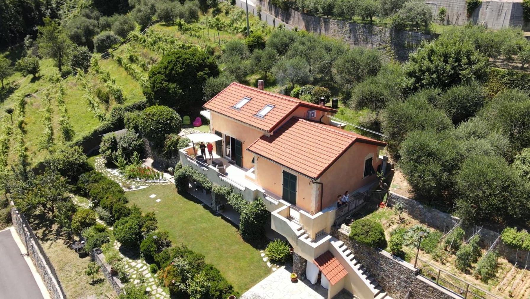 Villa Claudia Quiliano ภายนอก รูปภาพ