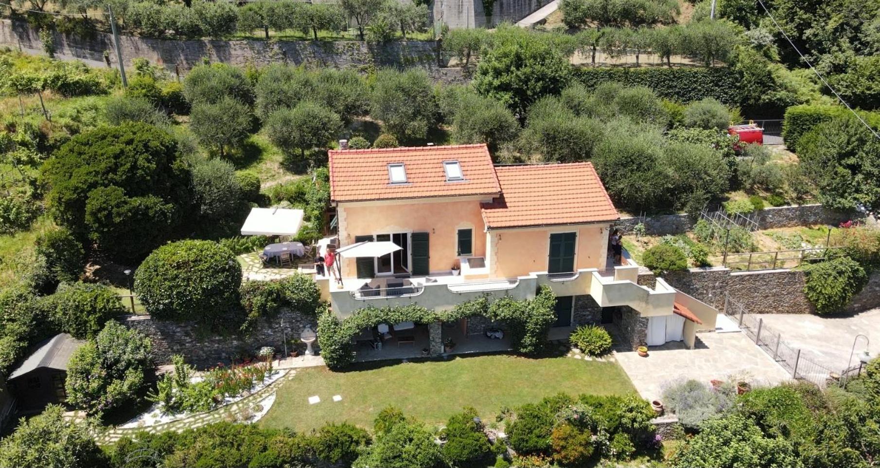Villa Claudia Quiliano ภายนอก รูปภาพ