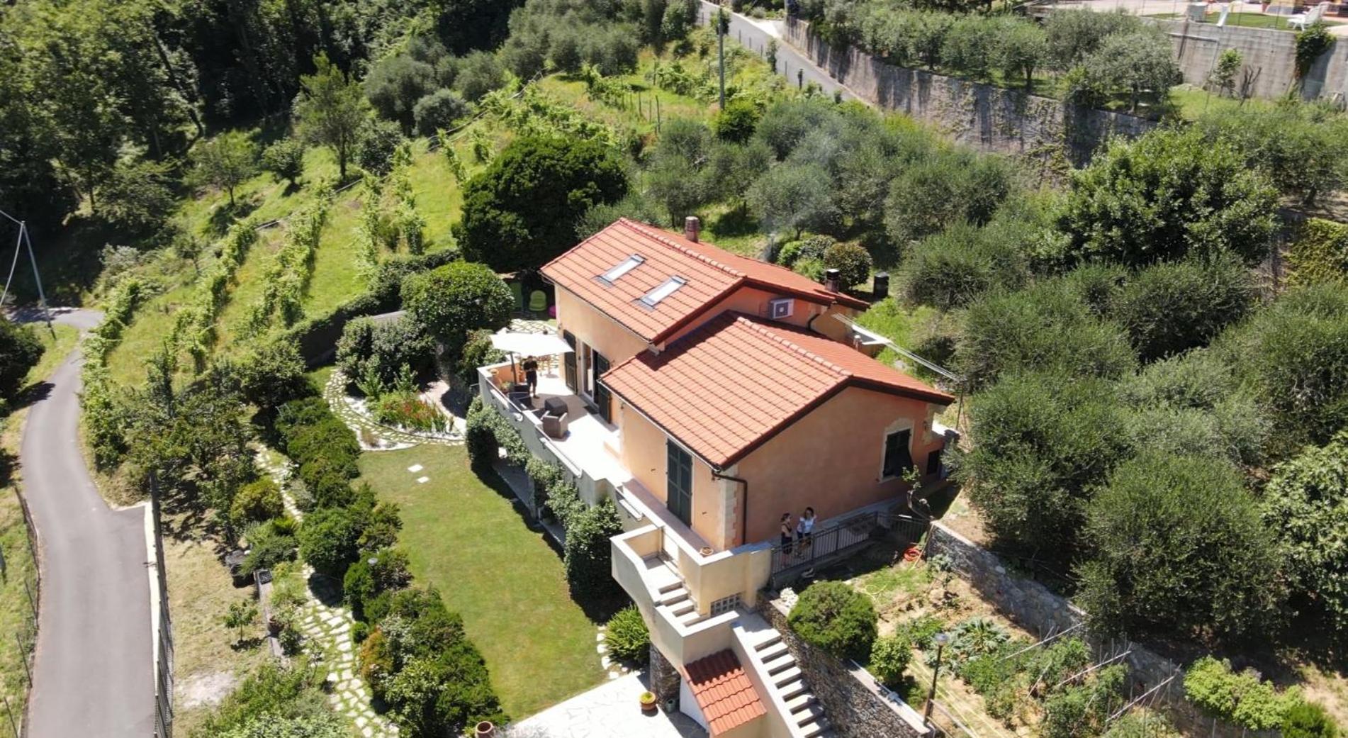 Villa Claudia Quiliano ภายนอก รูปภาพ